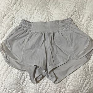 White lululemon hotty hots size 0